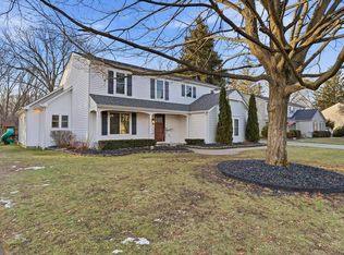 1193 Barneswood Ln, Rochester Hills, MI 48306