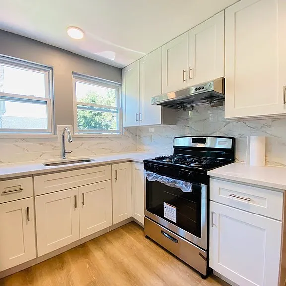 152 Fayette St #1L — Photo 3