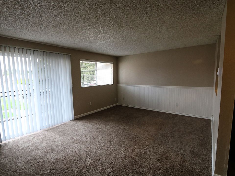 2nd image of 1812 S 308th Ct APT 37