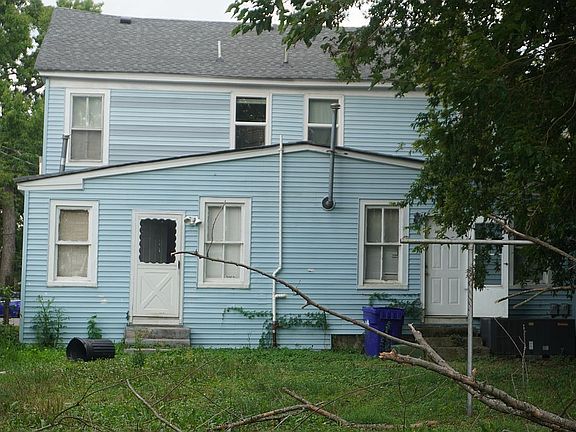2nd image of 616 Broad St