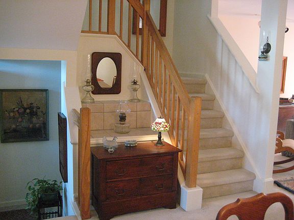 2 Bedrooms, 2/1 Baths