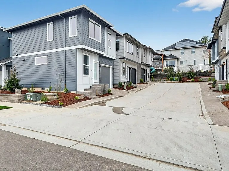 4059 SW McKinley St — Photo 36