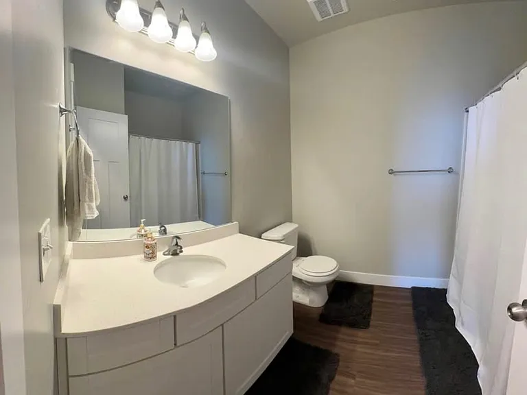 881 N Coulsen Dr #I204 — Photo 2