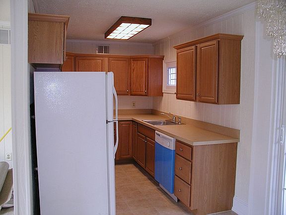 2nd image of 2215 Miller Ave