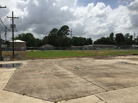 5th image of 1602 Canal Blvd