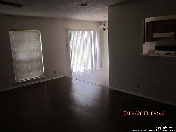 3rd image of 5138 Tom Stafford Dr