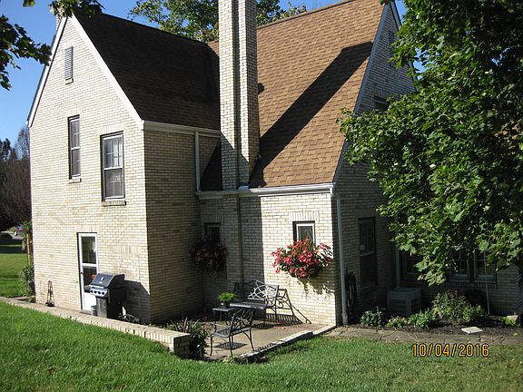 3rd image of 1013 Vine St