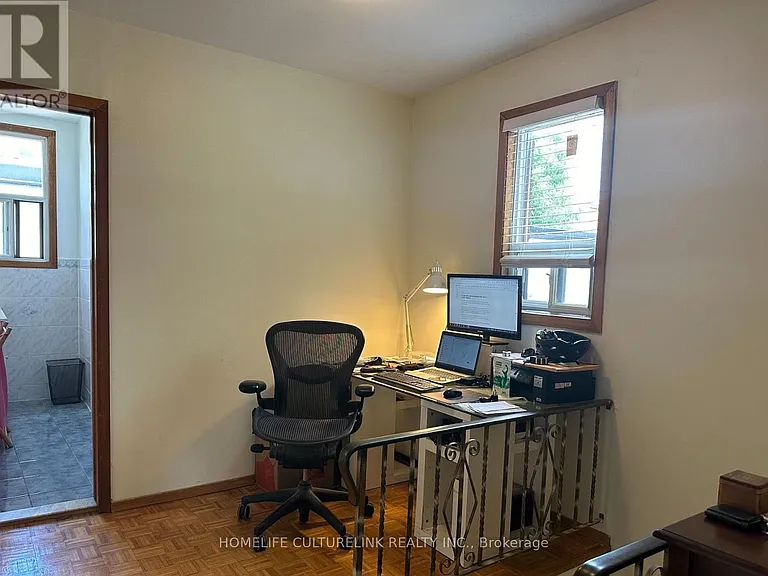 784 Adelaide St W #2 — Photo 10