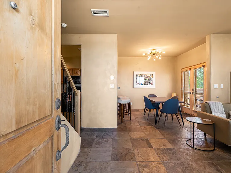 Unit Entryway