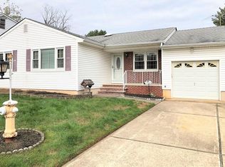 105 Craig St, Edison, NJ 08817