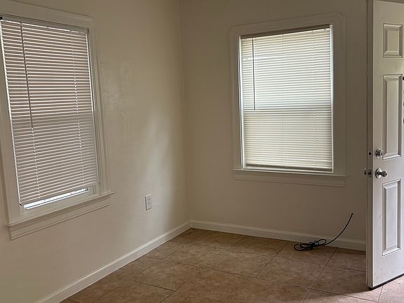 4th image of 3728 Ohio Ave #3728