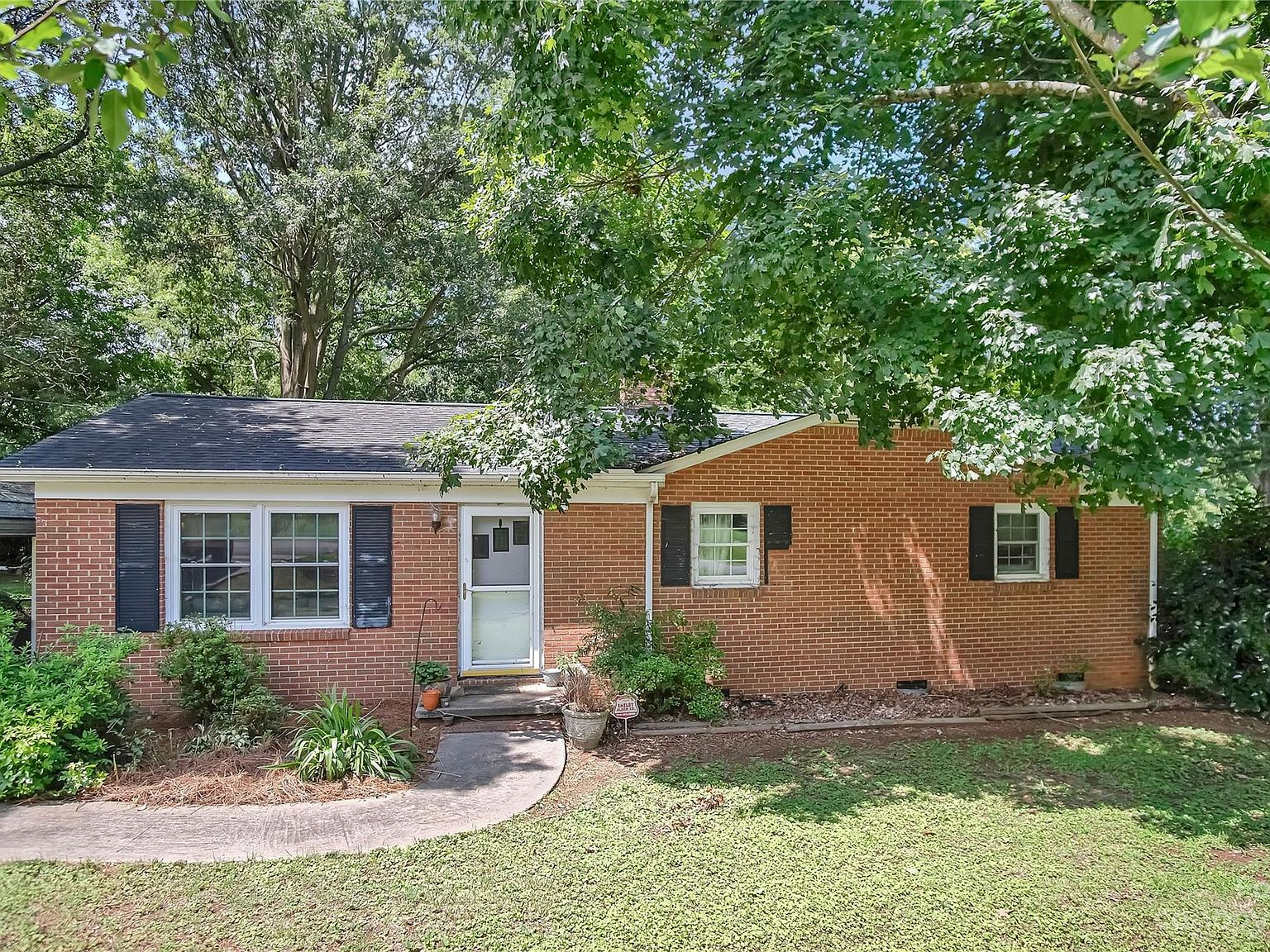 1616 Woodlawn Ave, Shelby, NC 28150 | Zillow