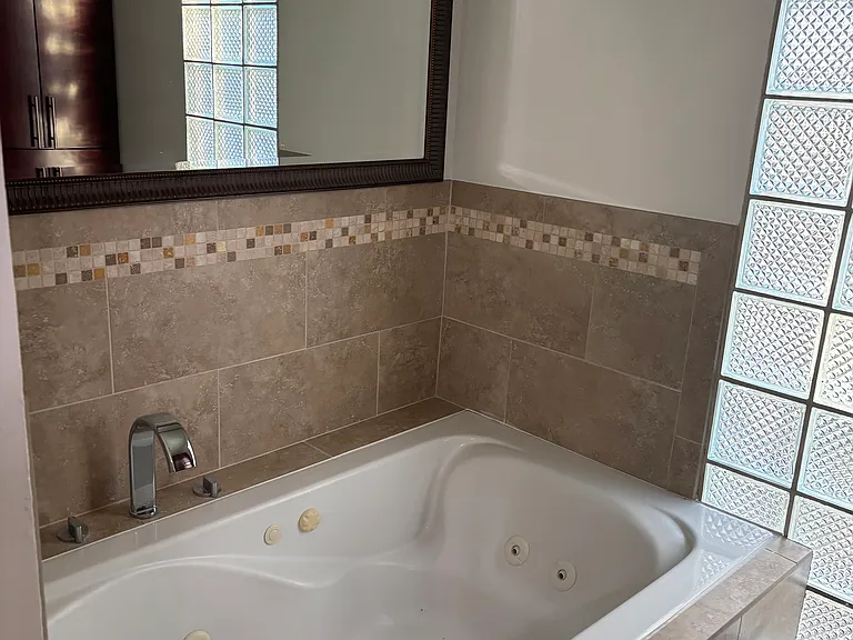 11241 Peach Grove St — Photo 11