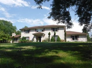 1100 Pittsford Mendon Center Rd, Honeoye Falls, NY 14472