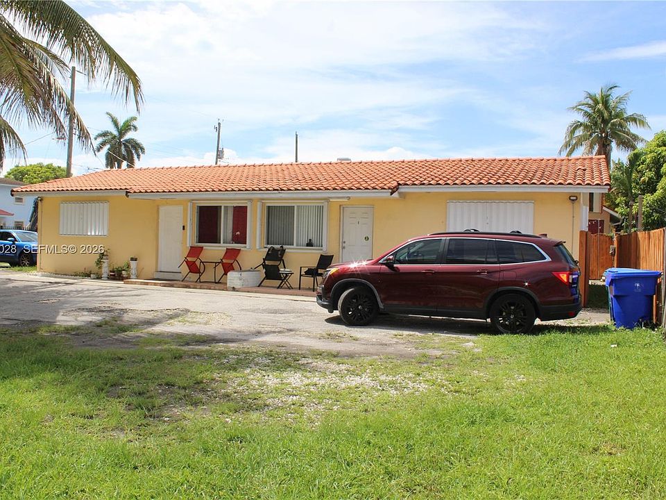 1st image of 1022 NW 22nd Pl