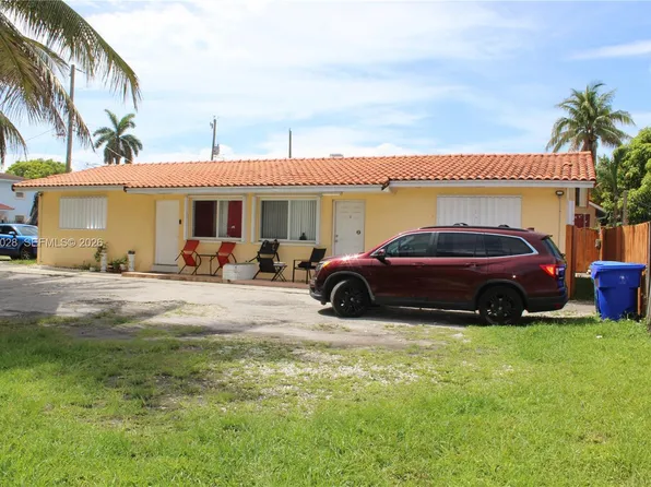 1022 NW 22nd Pl, Miami, FL 33125