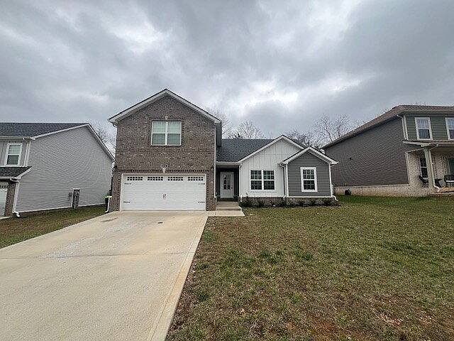 1st image of 811 Lillian Grace Dr