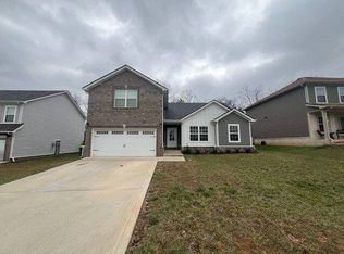 811 Lillian Grace Dr, Clarksville, TN 37043
