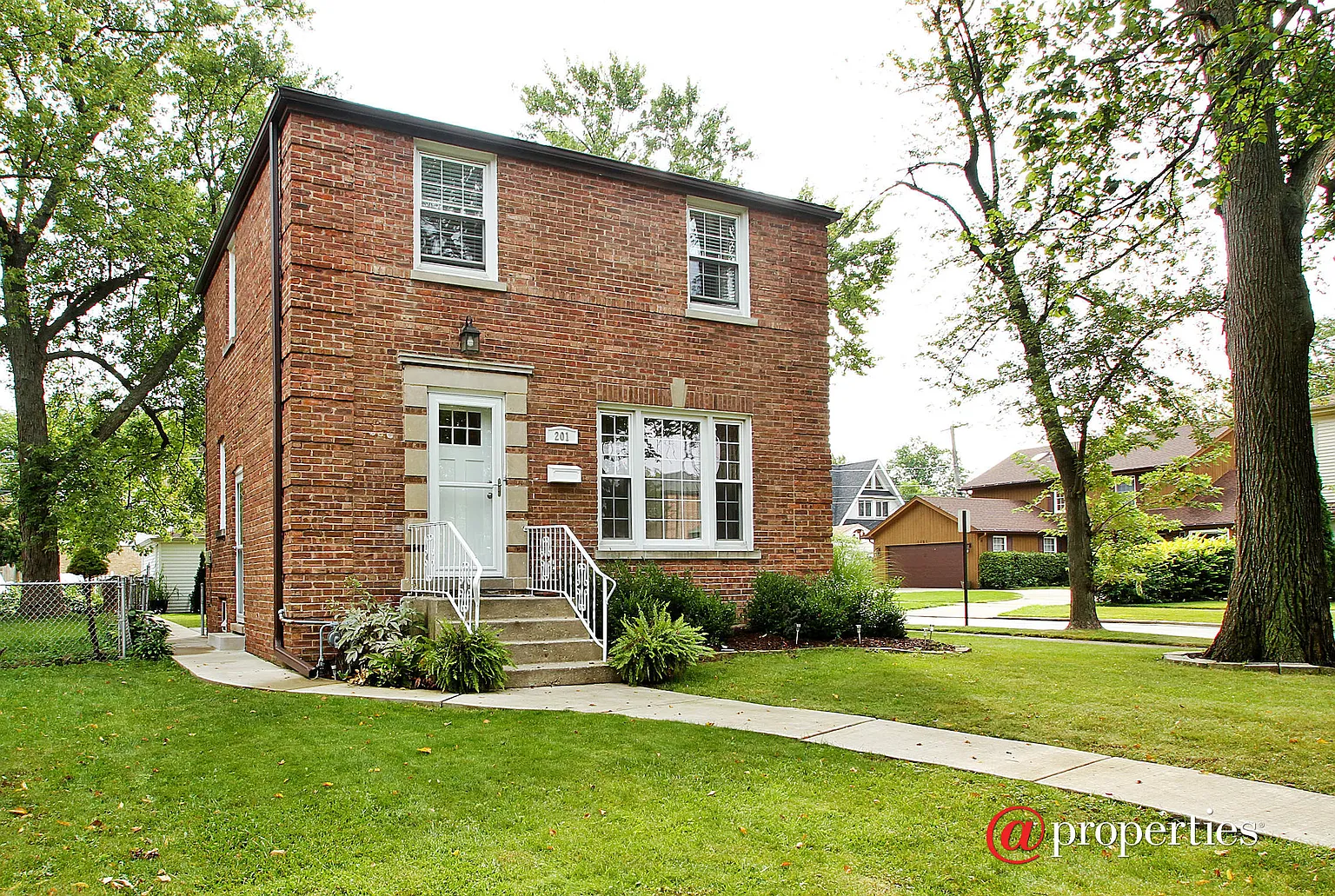 201 N Greenwood Ave photo 1