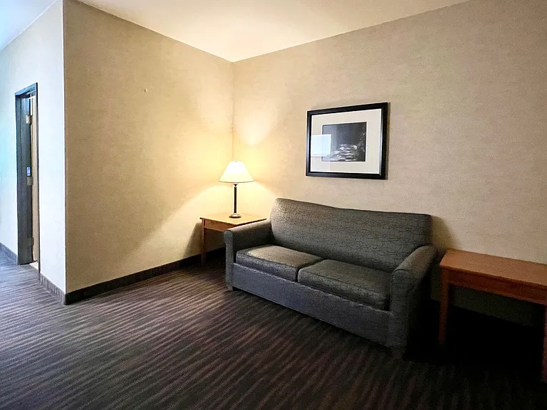 Ski Town Apartments — Photo 113