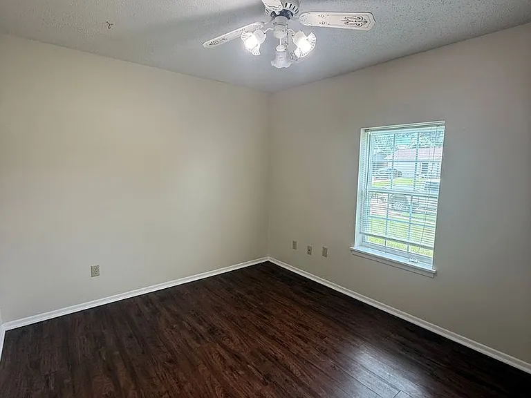 3979 Stuart Ave — Photo 12