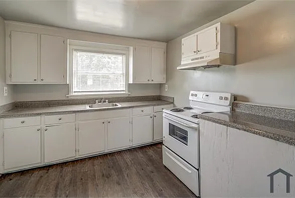 5411 Remuda Dr #3 — Photo 8