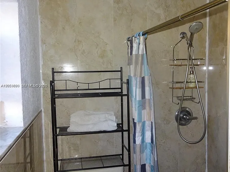 9240 SW 56th St — Photo 12