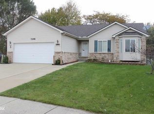 7298 Shanna Ln, Fair Haven, MI 48023