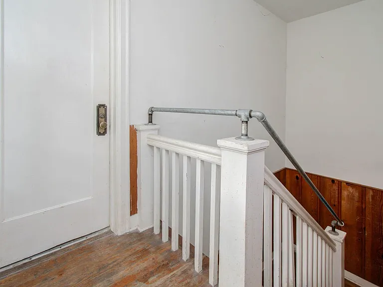1428 Wentworth St #2 — Photo 11