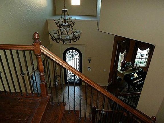 3rd image of 6053 Connely Dr