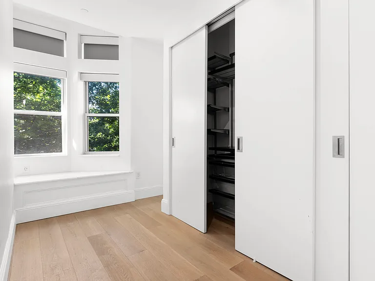 675 Lafayette Ave #3 — Photo 6