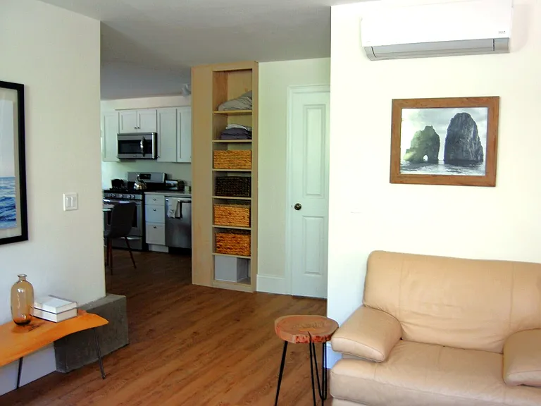 77 Norfolk St #R — Photo 4