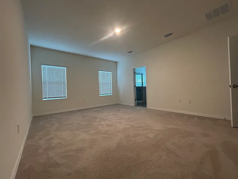 1551 NW 136th Blvd — Photo 9