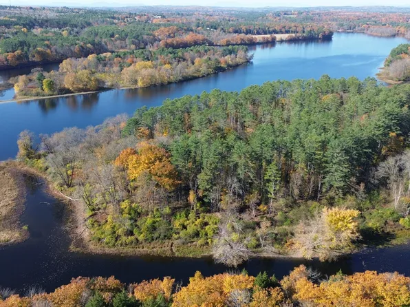 149 Red Oak Drive, Skowhegan, ME 04976