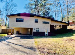 5223 Lakewood Dr, Meridian, MS 39307
