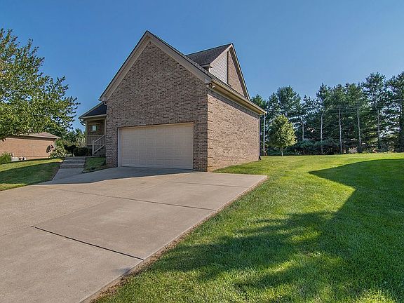 5th image of 67 Brassfield Blvd