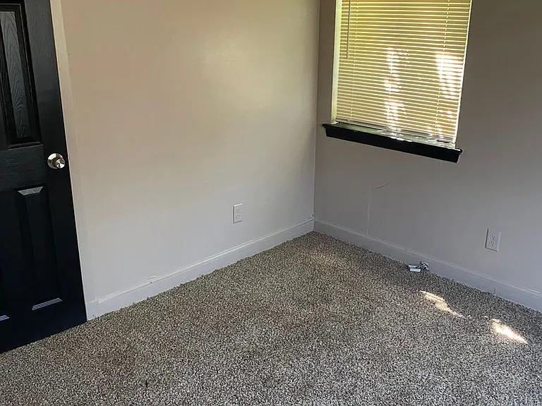3751 Wesley Dr — Photo 10