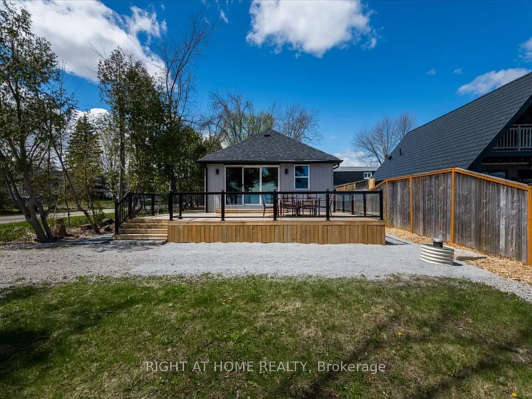 241 Rockaway Beach Pl — Photo 1