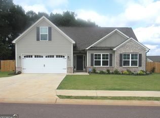 353 Finch Landing Rd, Winder, GA 30680