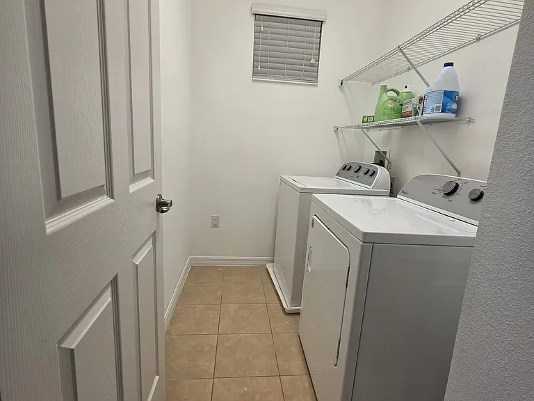424 Aragosa Dr — Photo 13