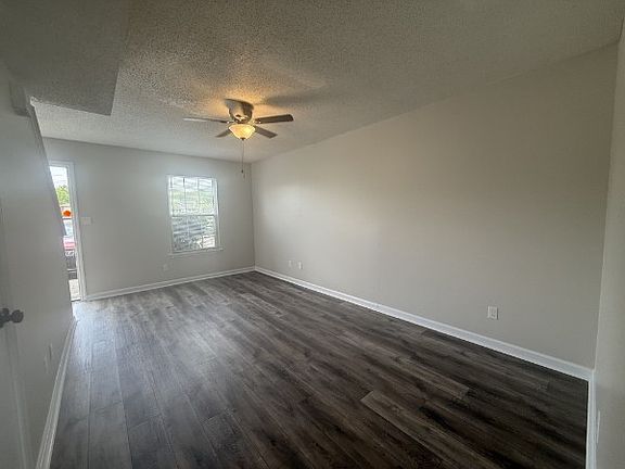 2nd image of 330 Audrea Ln APT 6