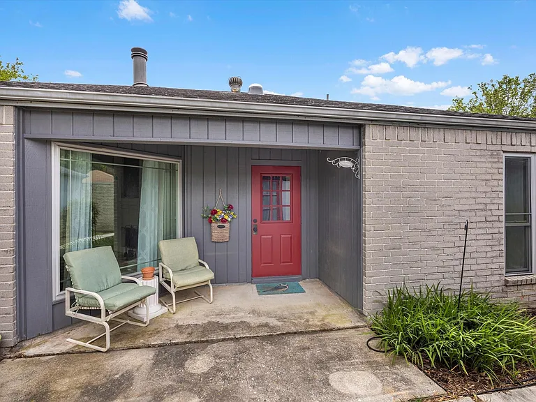 8327 Silvan Wind Ln — Photo 2