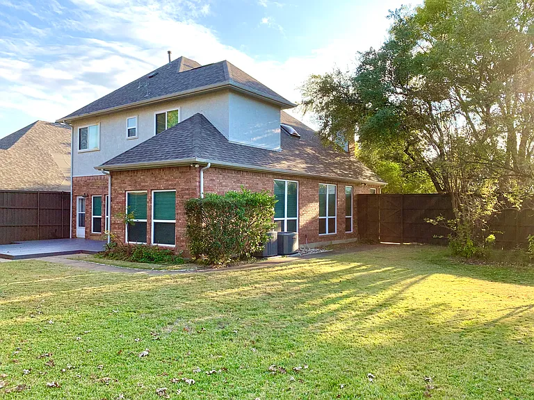 1410 Indian Lake Trl — Photo 17