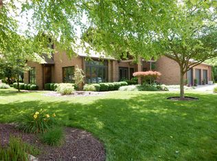 1045 Tipton Ln, Columbus, IN 47201