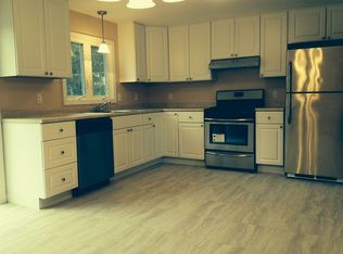 916 Main Rd, Westport, MA 02790