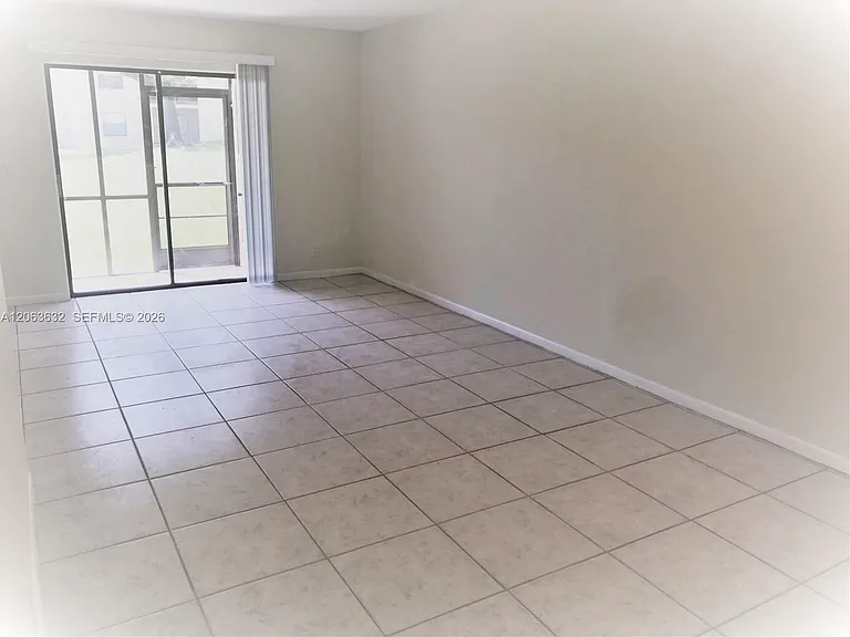 6796 Palmetto Cir S #101 — Photo 15