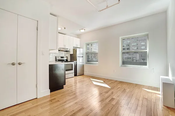 Rented by Corcoran | media 2
