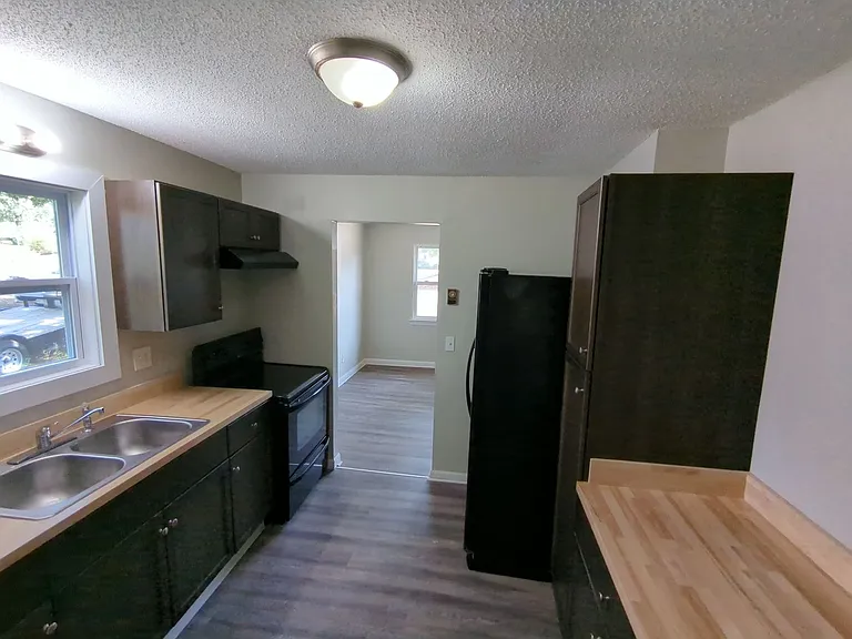 4107 13th Ave — Photo 10