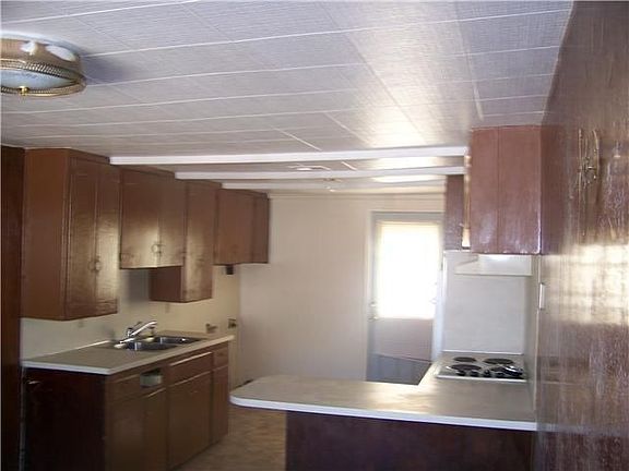 3rd image of 4708 SE 24th St