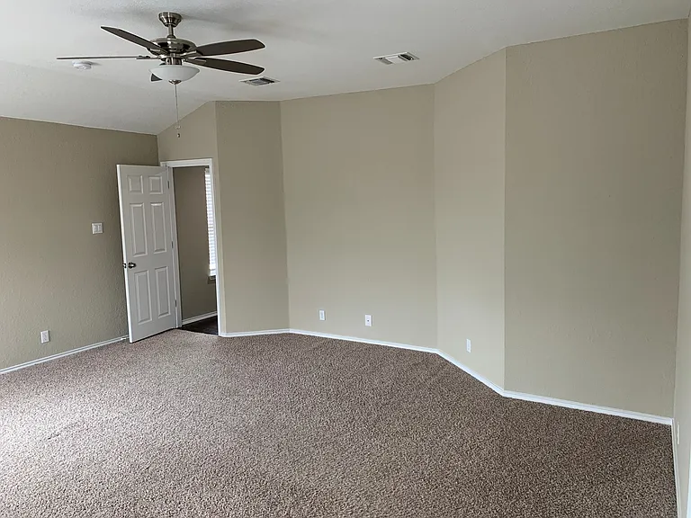 5716 Watercress Dr — Photo 17